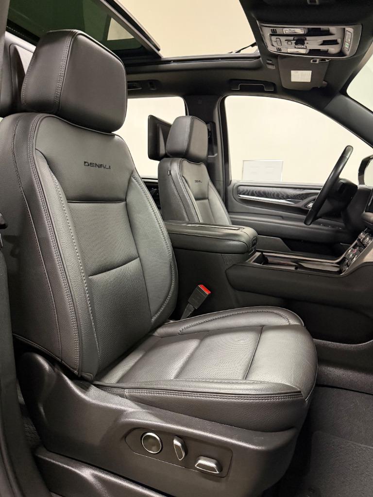 2021 GMC Yukon Denali - Photo 35