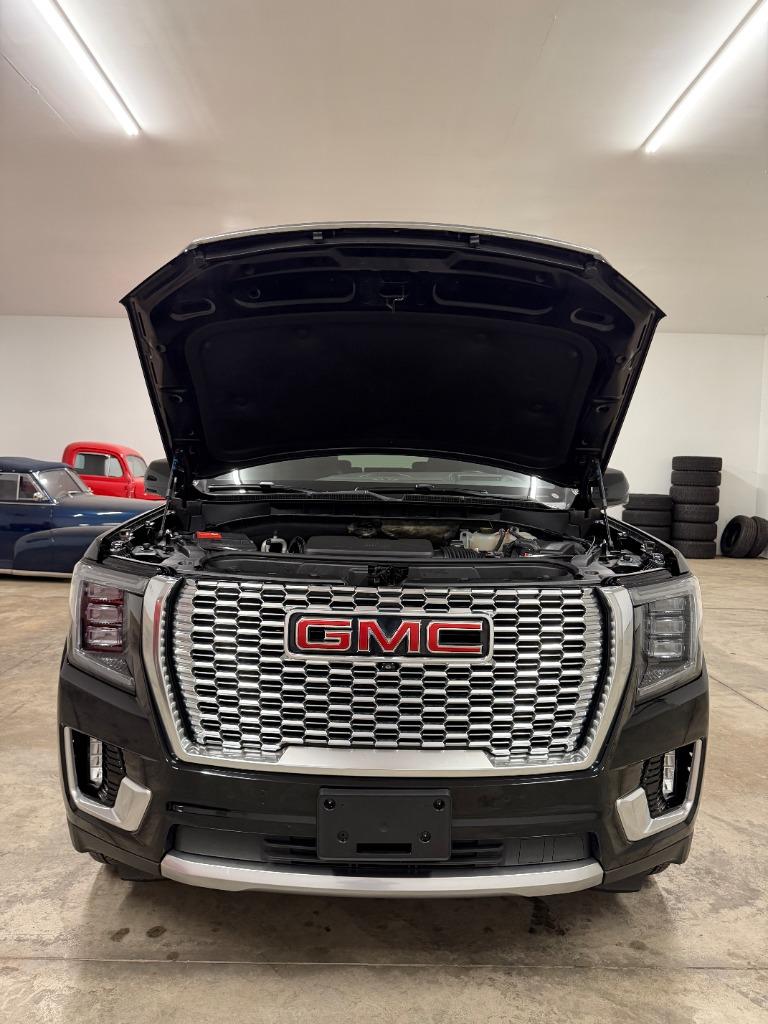 2021 GMC Yukon Denali - Photo 29