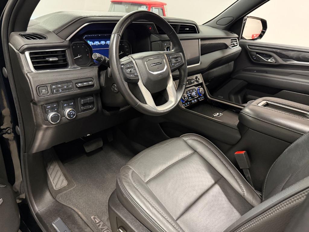 2021 GMC Yukon Denali - Photo 17
