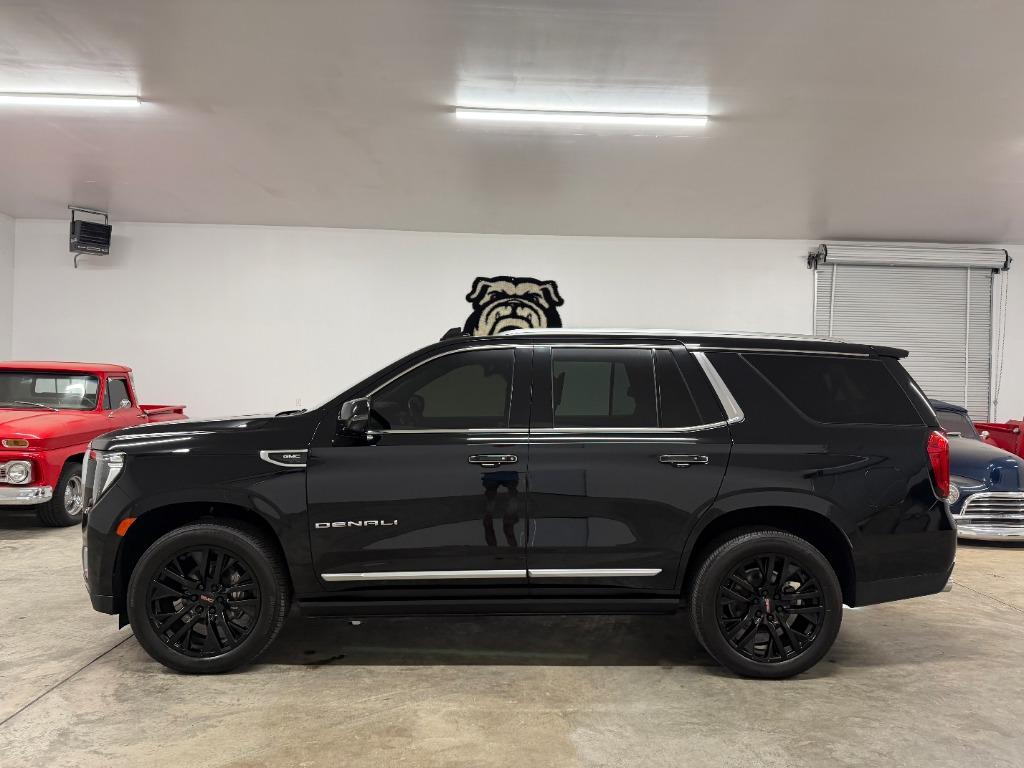 2021 GMC Yukon 4WD Denali's photo