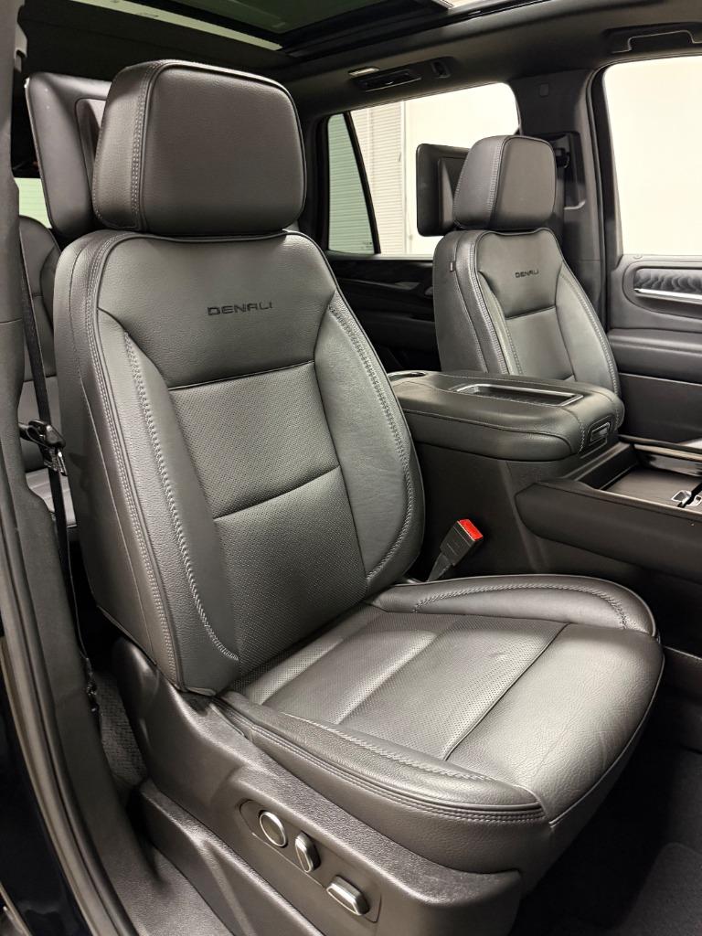 2021 GMC Yukon Denali - Photo 36