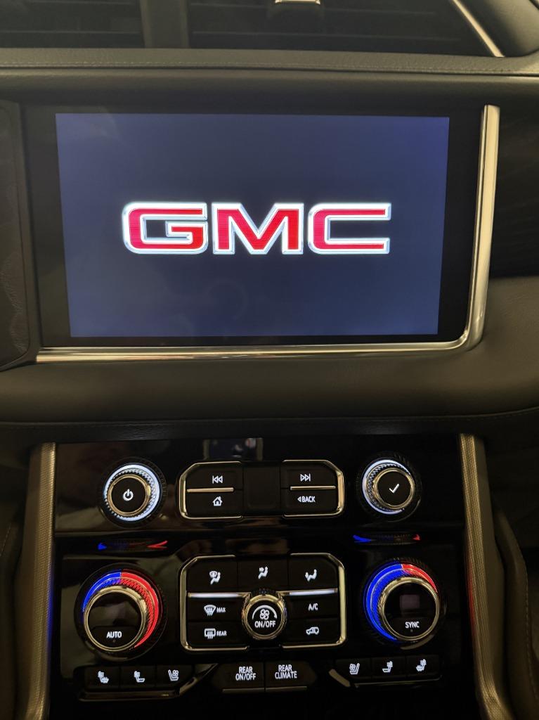 2021 GMC Yukon Denali - Photo 41