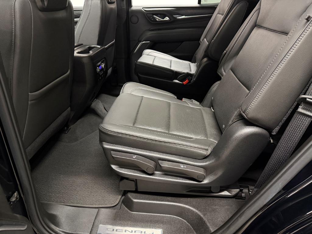 2021 GMC Yukon Denali - Photo 13