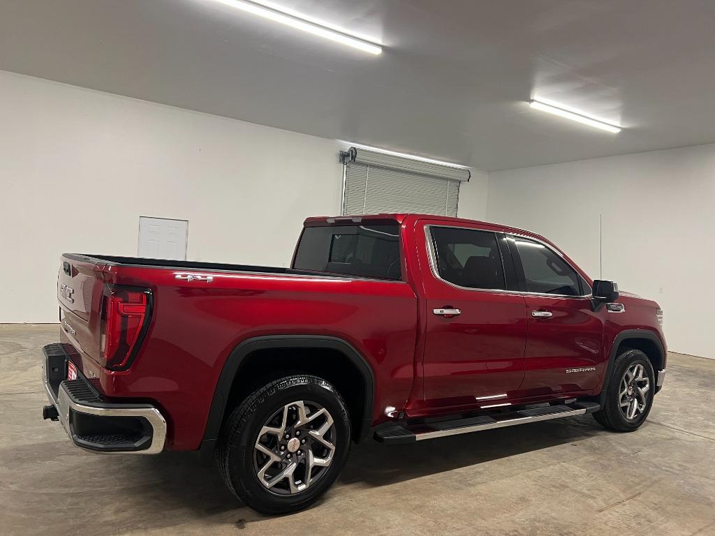 2023 GMC Sierra 1500 SLT - Photo 10