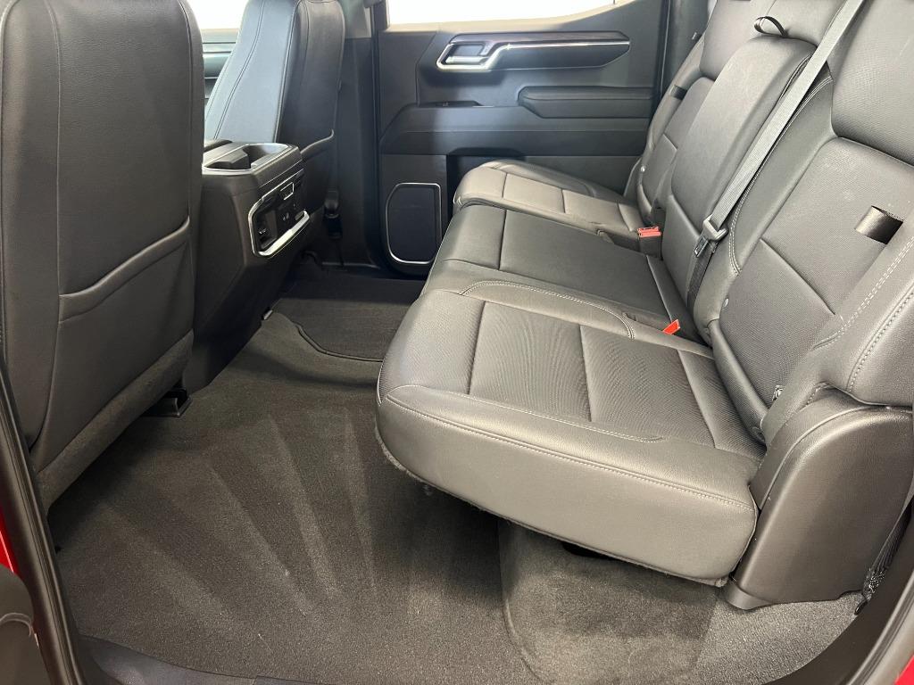 2023 GMC Sierra 1500 SLT - Photo 19