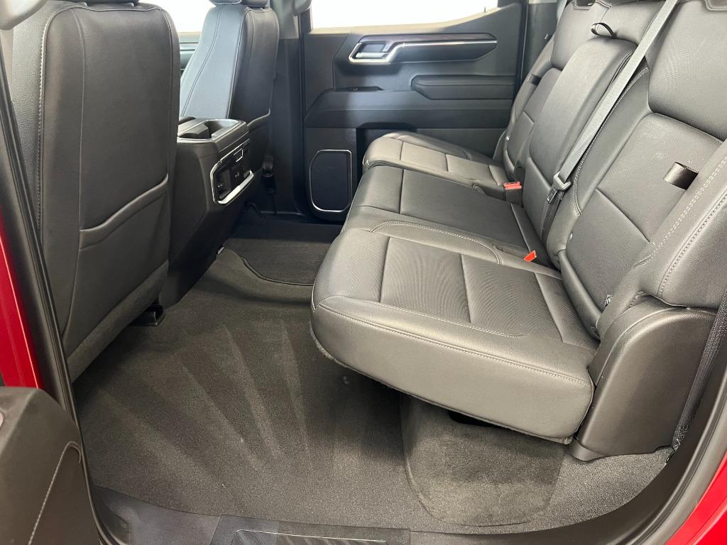 2023 GMC Sierra 1500 SLT - Photo 20