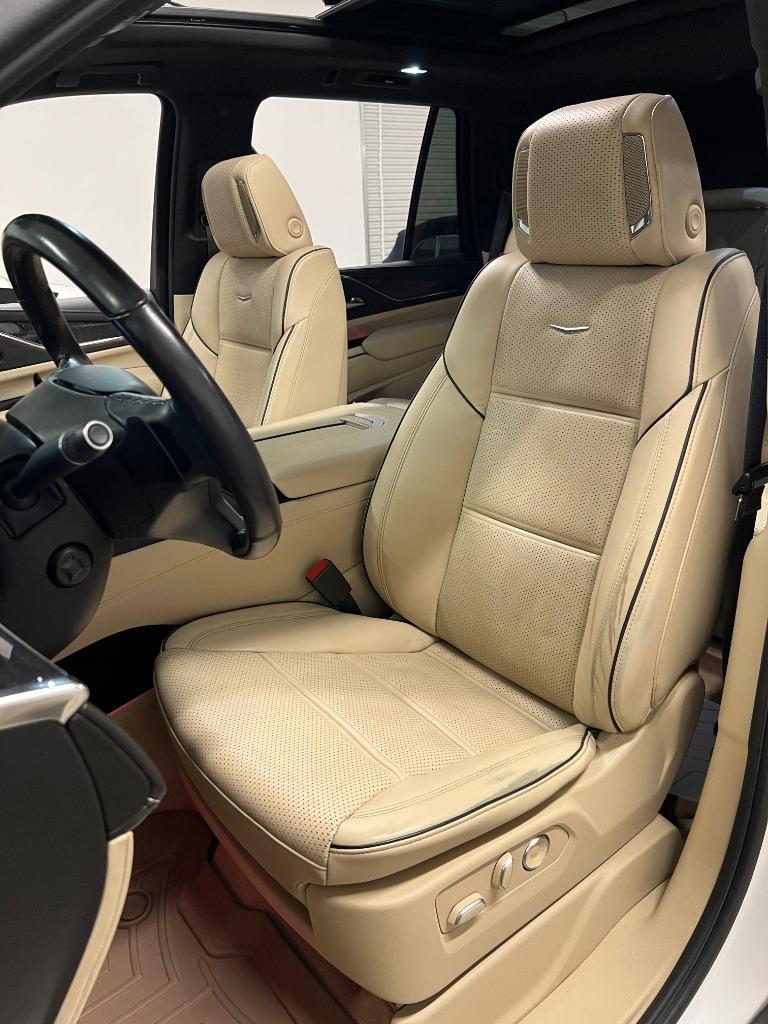2021 Cadillac Escalade Premium Luxury - Photo 17