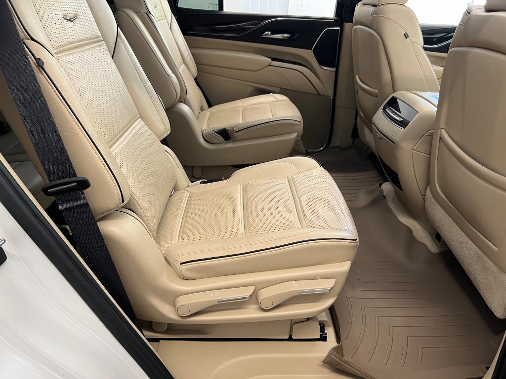 2021 Cadillac Escalade Premium Luxury - Photo 24