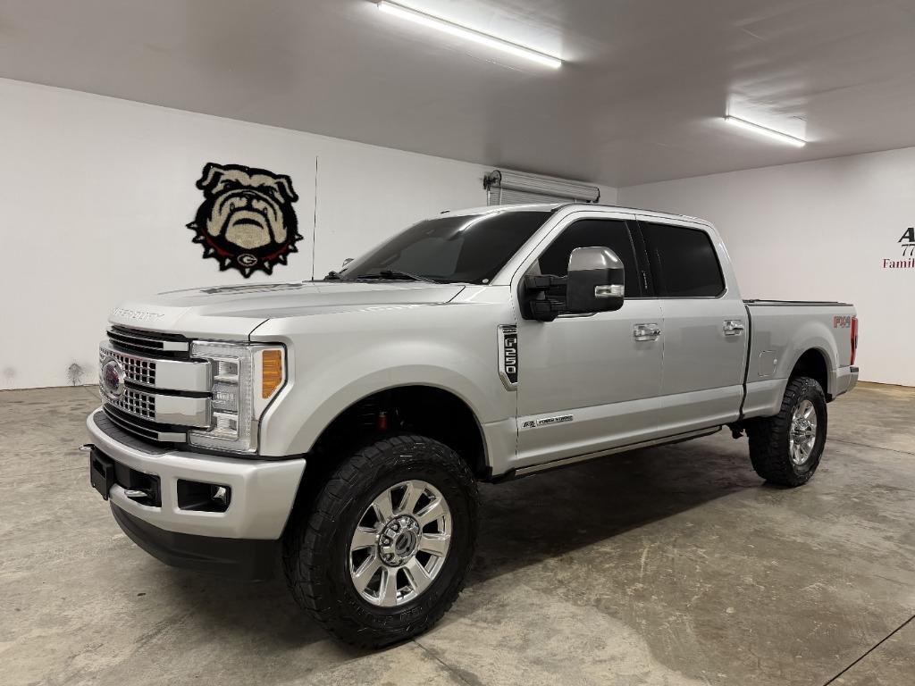 2017 Ford F-250 Lariat 4x4 Crew Cab 8' Box's photo