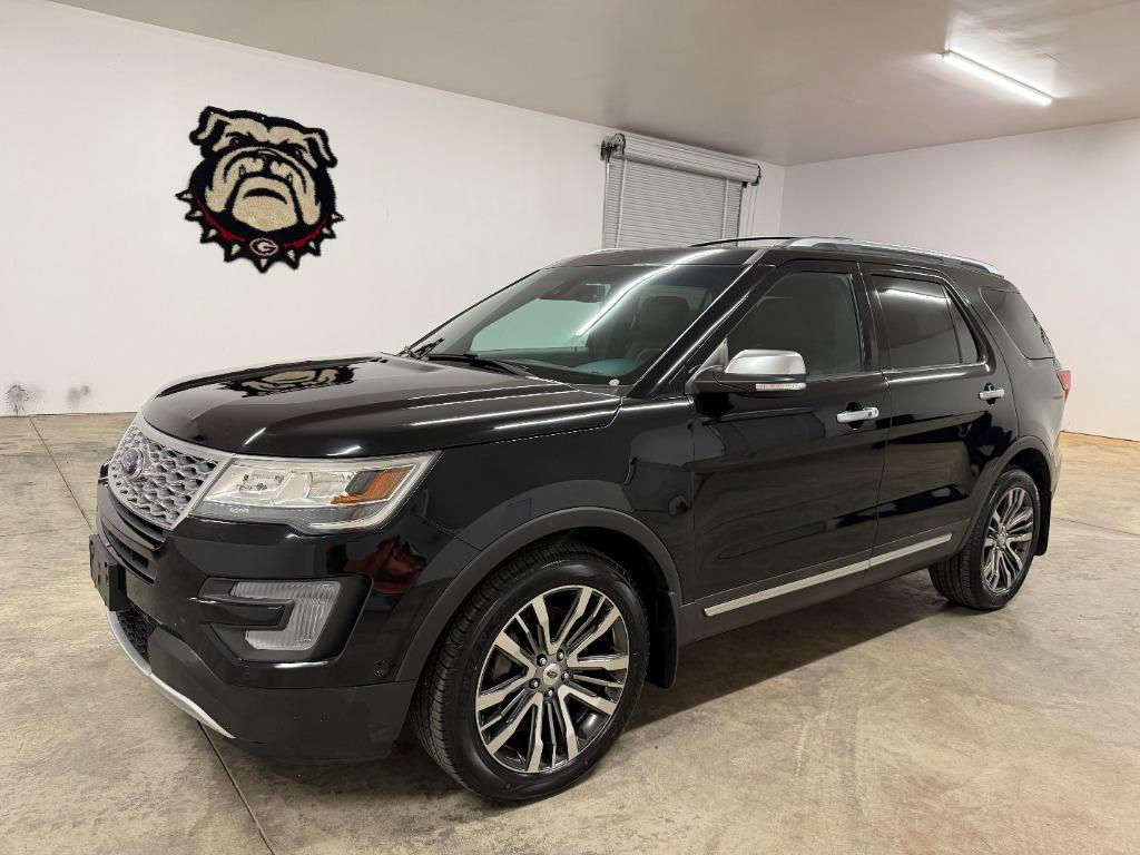 2017 Ford Explorer Platinum 4WD's photo