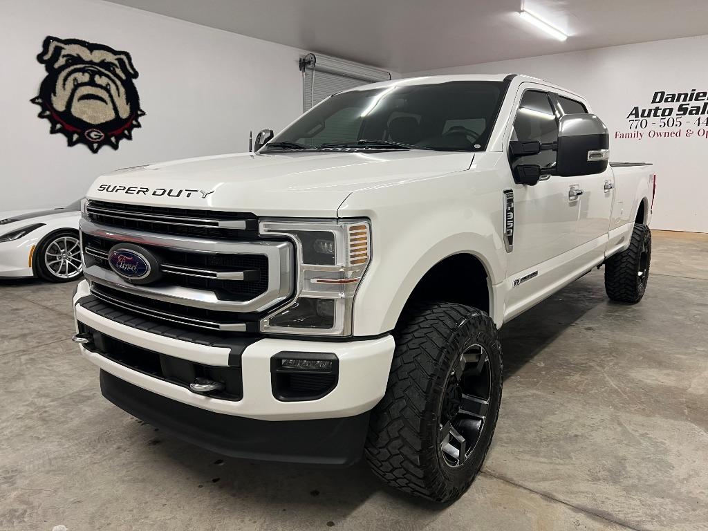 2022 Ford F-350 Super Duty Platinum's photo